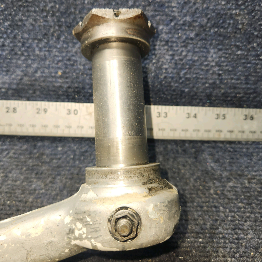 Used aircraft parts for sale, 67100-007 Piper PA32RT-300 Nose Gear Assembly – Less Trunnion