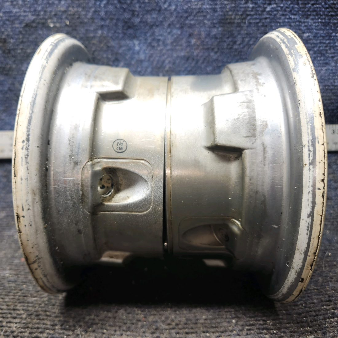 Used aircraft parts for sale, C163005-0201 McCauley cessna 172N Main Landing Gear Wheel
