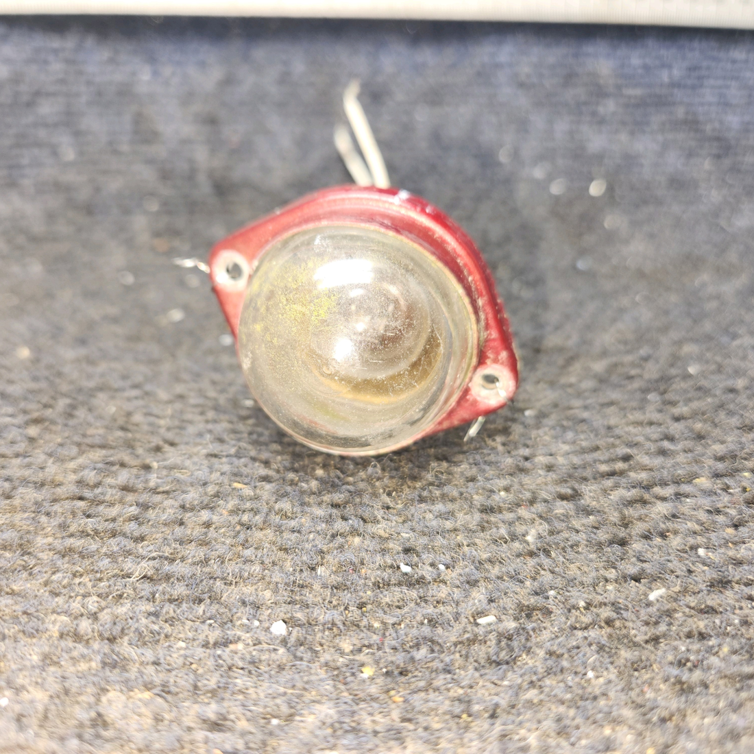 Used aircraft parts for sale, 472-665 Piper PA-28-140 Wing Tip Navigation Light without Tip