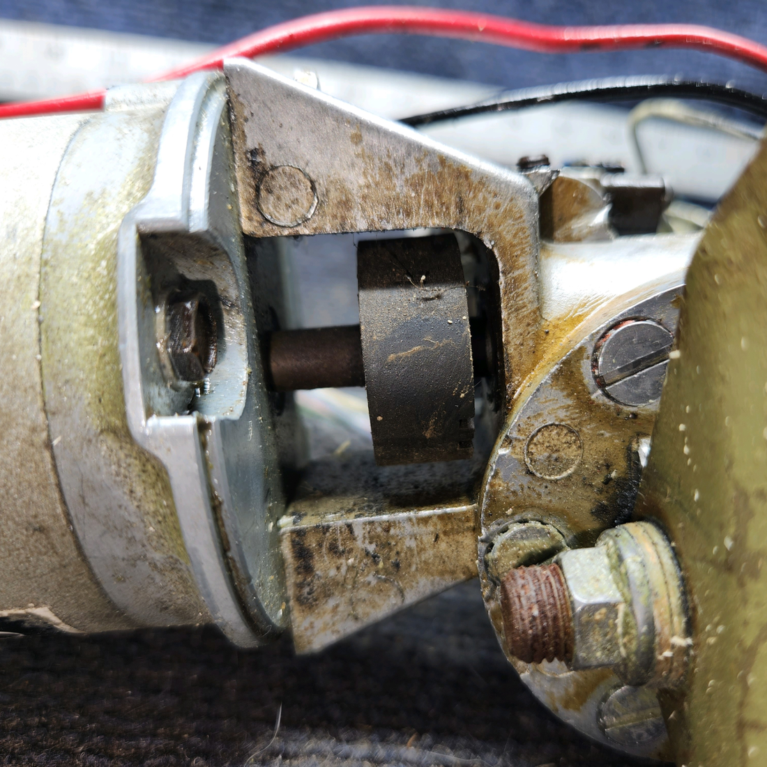 Used aircraft parts for sale, C301002-0103 cessna 172N Motor-Flap Actuator Internally Filtered