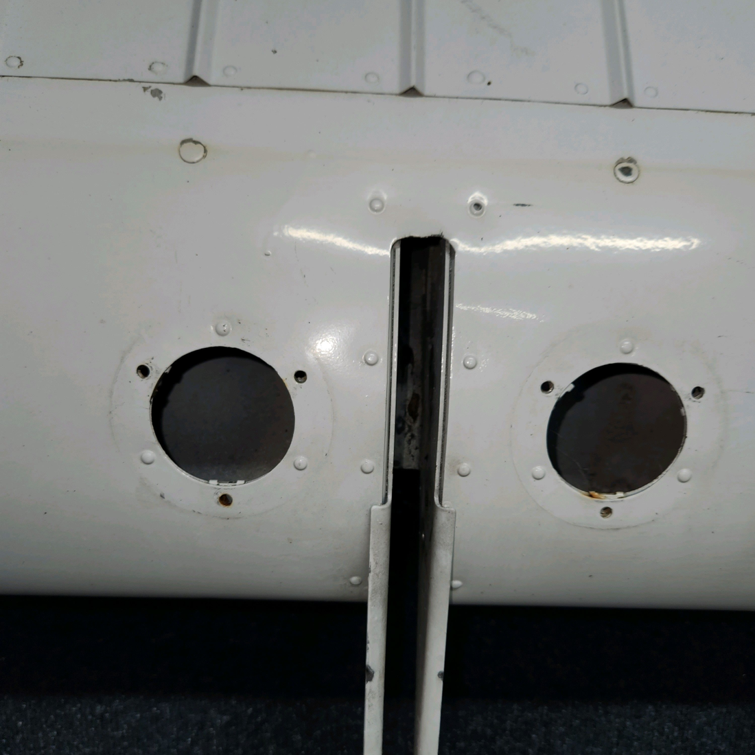 Used aircraft parts for sale, 0523901-38 cessna 172N Flap Assembly – RH