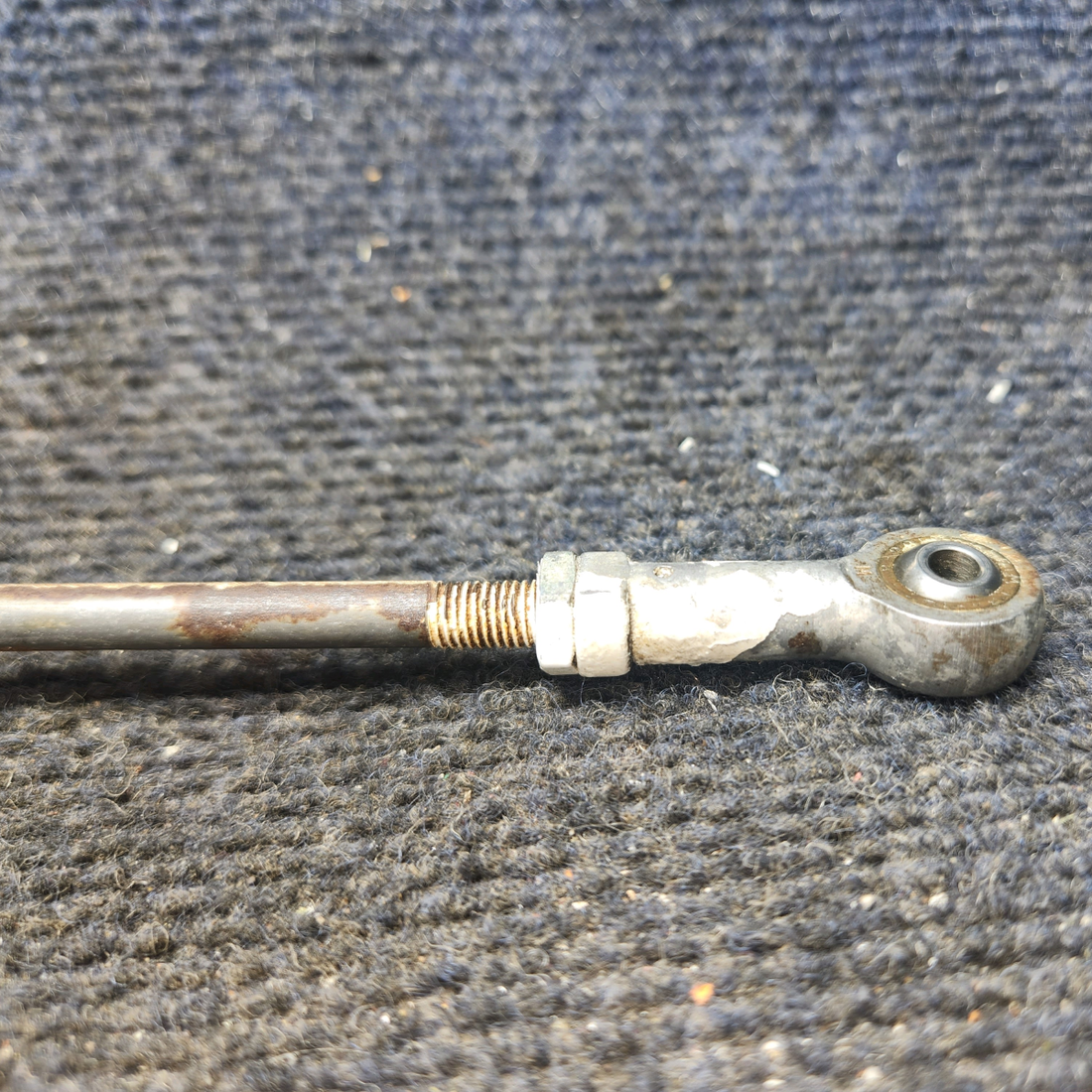 Used aircraft parts for sale, 0523218-2 Cessna 172F Aileron Push Pull Rod Assembly