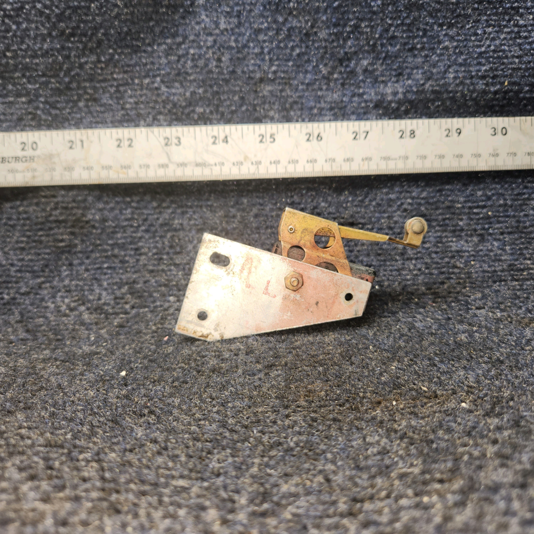 Used aircraft parts for sale, MS25026-1 Honeywell BEECHCRAFT 95-55B Micro Limit Swich ASSY