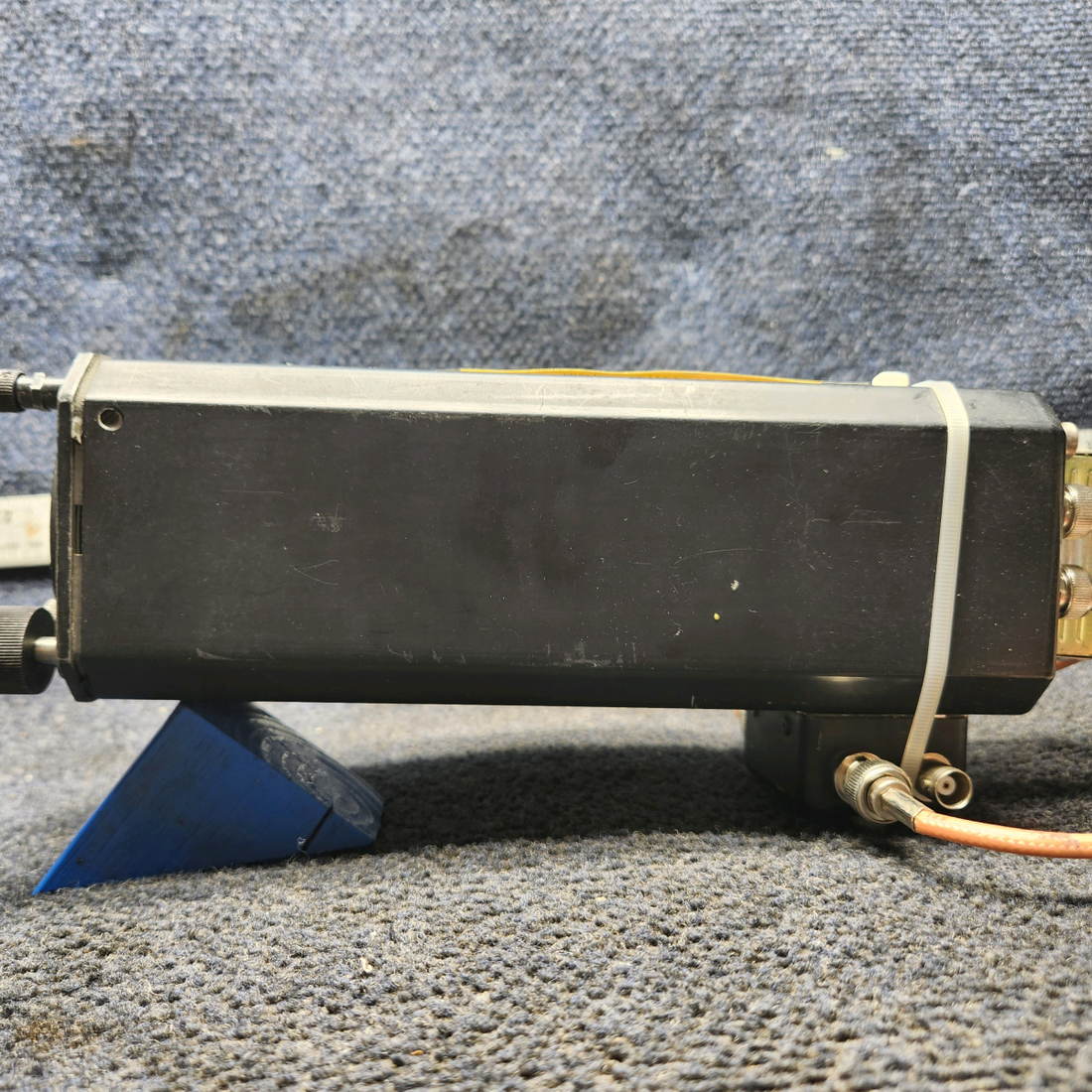 Used aircraft parts for sale, Narco Nav 122 Narco Nav 122 Piper PA28-140 Glideslope Indicator Receiver w/ Connectors