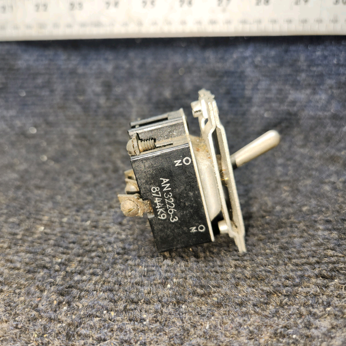 Used aircraft parts for sale, AN3226-3 BEECHCRAFT F35 Toggle Switch