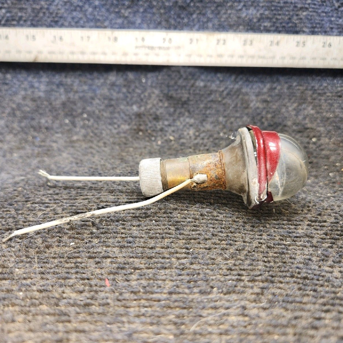 Used aircraft parts for sale, 472-736 piper PA-28-181 White Tail Navigation Light, 14 Volt