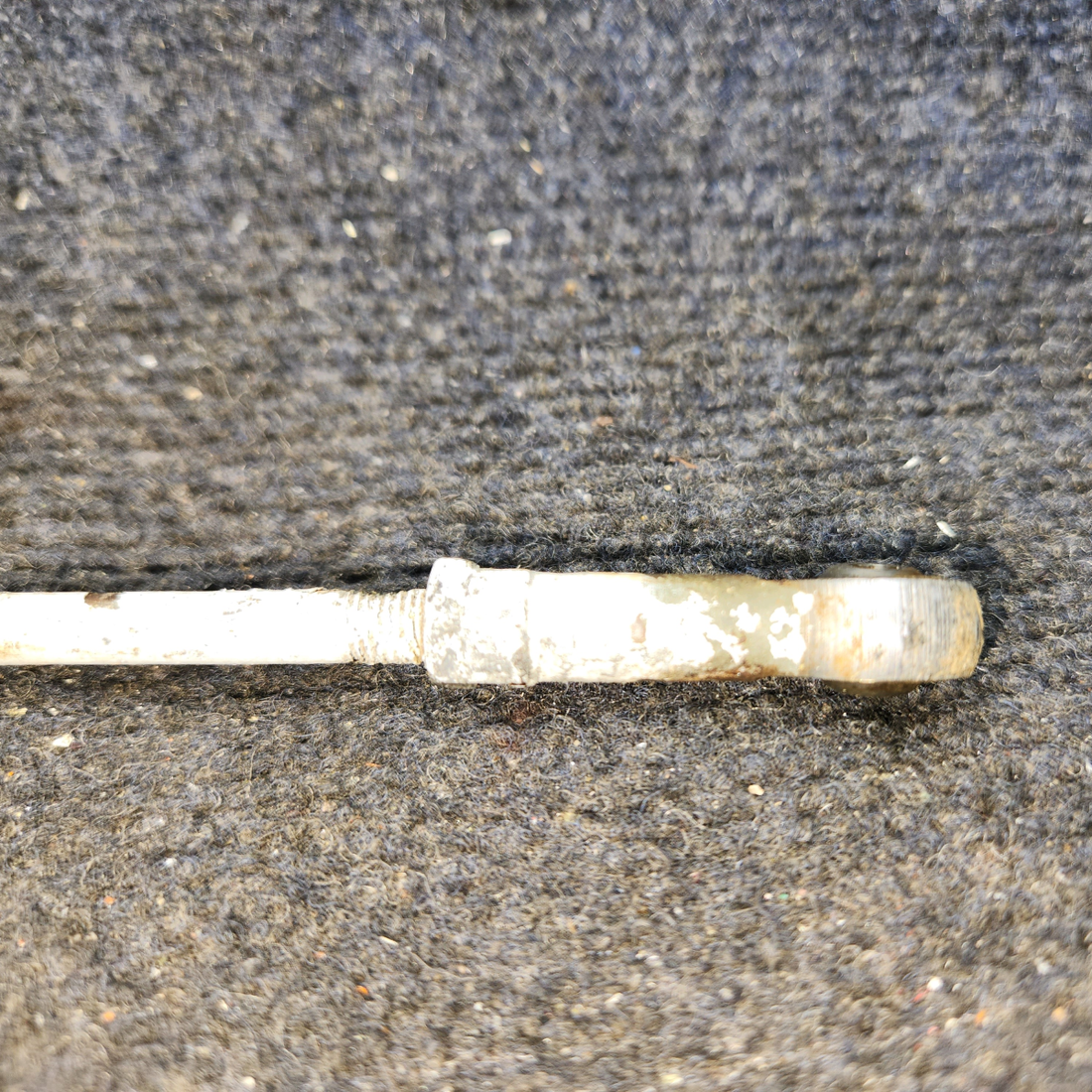 Used aircraft parts for sale, 0523218-2 Cessna 172 Aileron Push Pull Rod Assembly