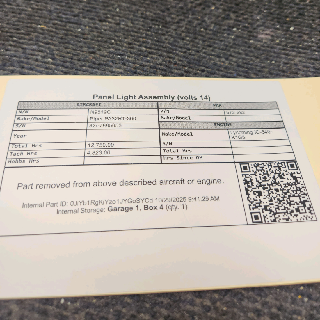 Used aircraft parts for sale, 15-0083-9 Grimes 472-908 Piper PA32RT-300 Panel Light Assembly (Volts 14)
