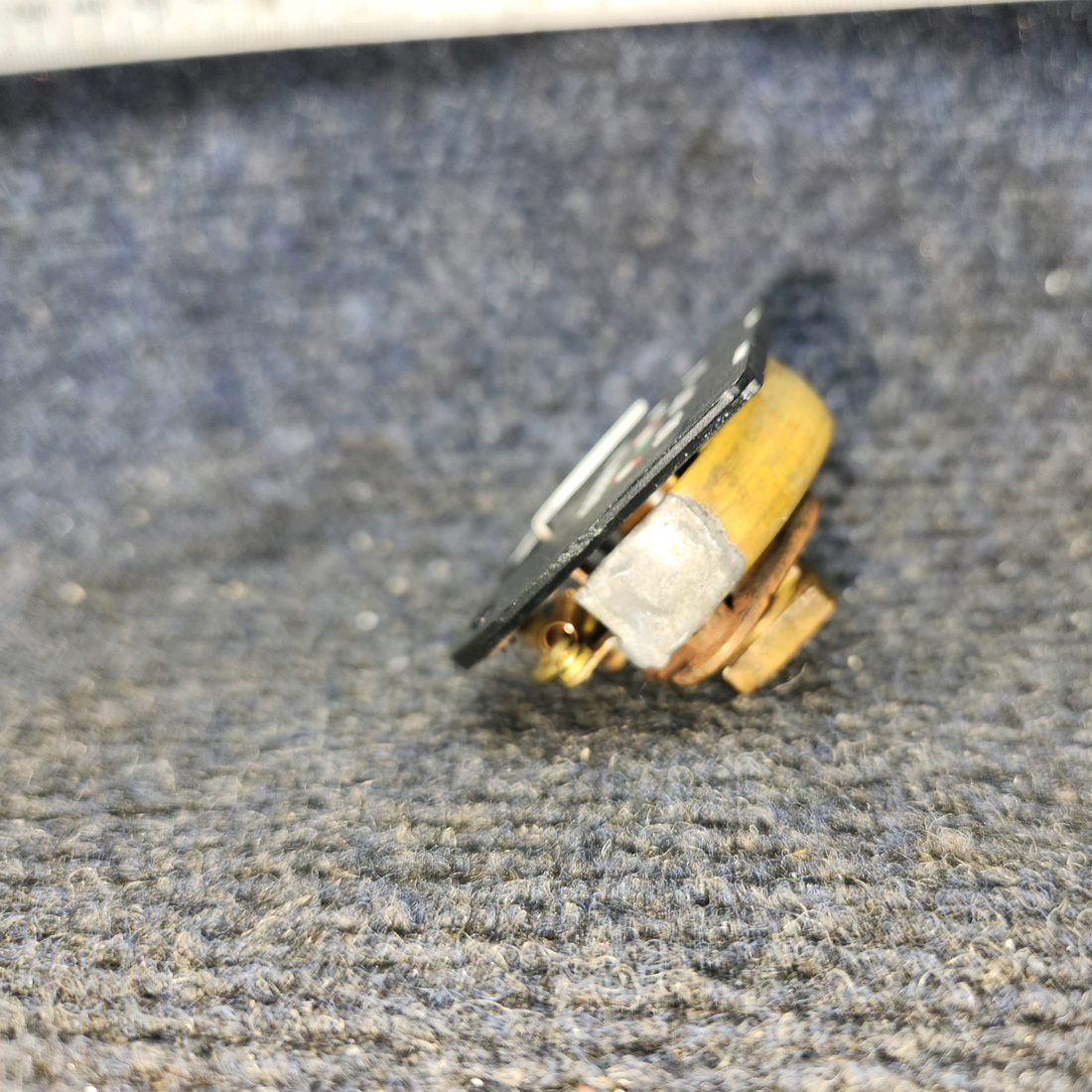 Used aircraft parts for sale, 1509413 Continental, Lycoming Oil Pressure Gauge Indicator