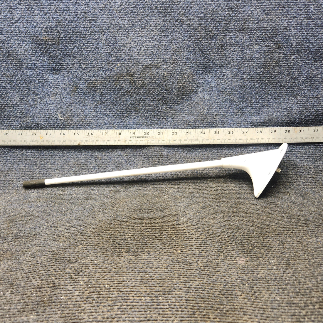 Used aircraft parts for sale, CI-177 Commant Industries CI-177 Piper PA28-140 VHF Whip Antenna