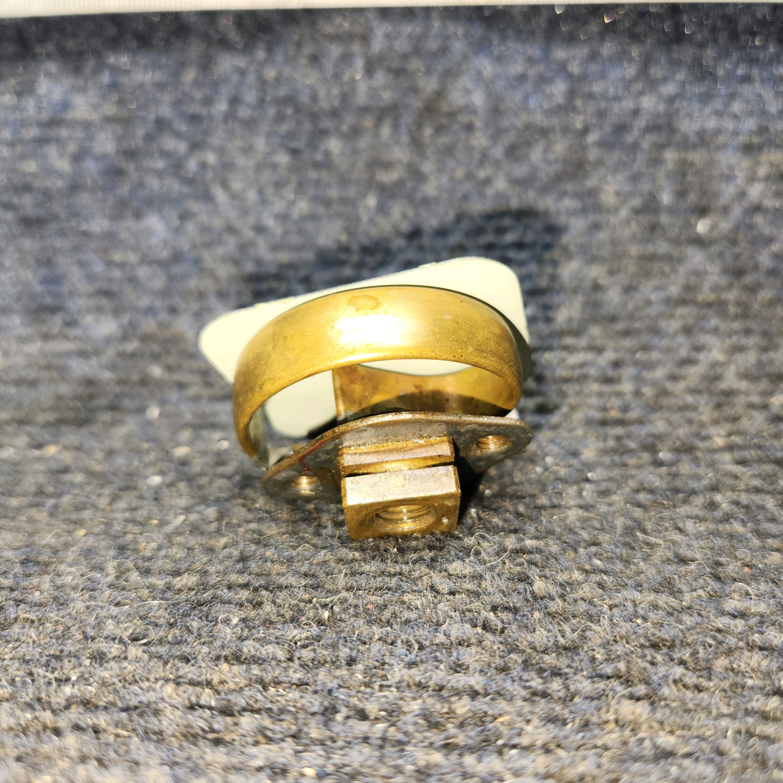 Used aircraft parts for sale, 1508300 Piper PA-23-150 Apache Oil Press Indicator