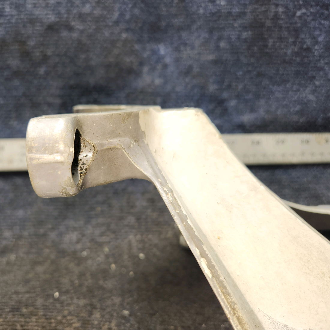 Used aircraft parts for sale, 0543016-1 Cessna 172E Nose Gear Lower Fitting