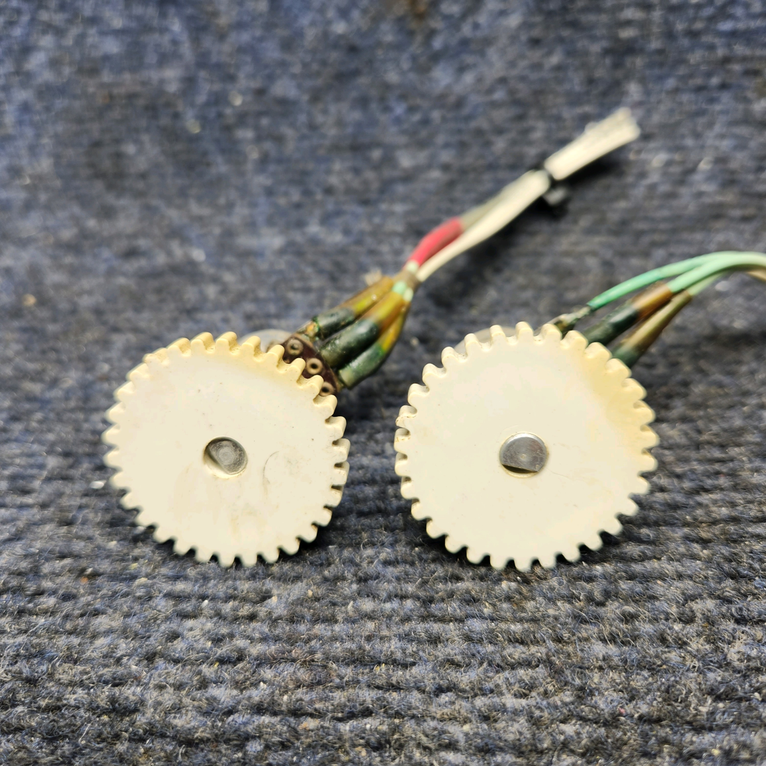 Used aircraft parts for sale, 96-364085-11 Beechcraft F33A SUB PANEL DIMMER SWITCH "PRICE PER EACH"