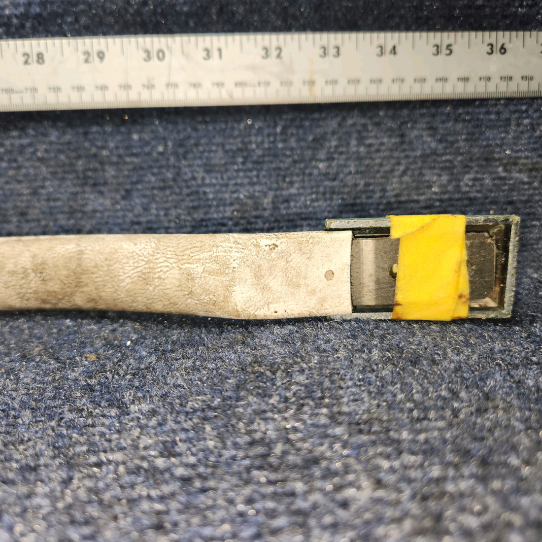 Used aircraft parts for sale, S2448-2 Cessna 172RG DOOR PULL ASSY
