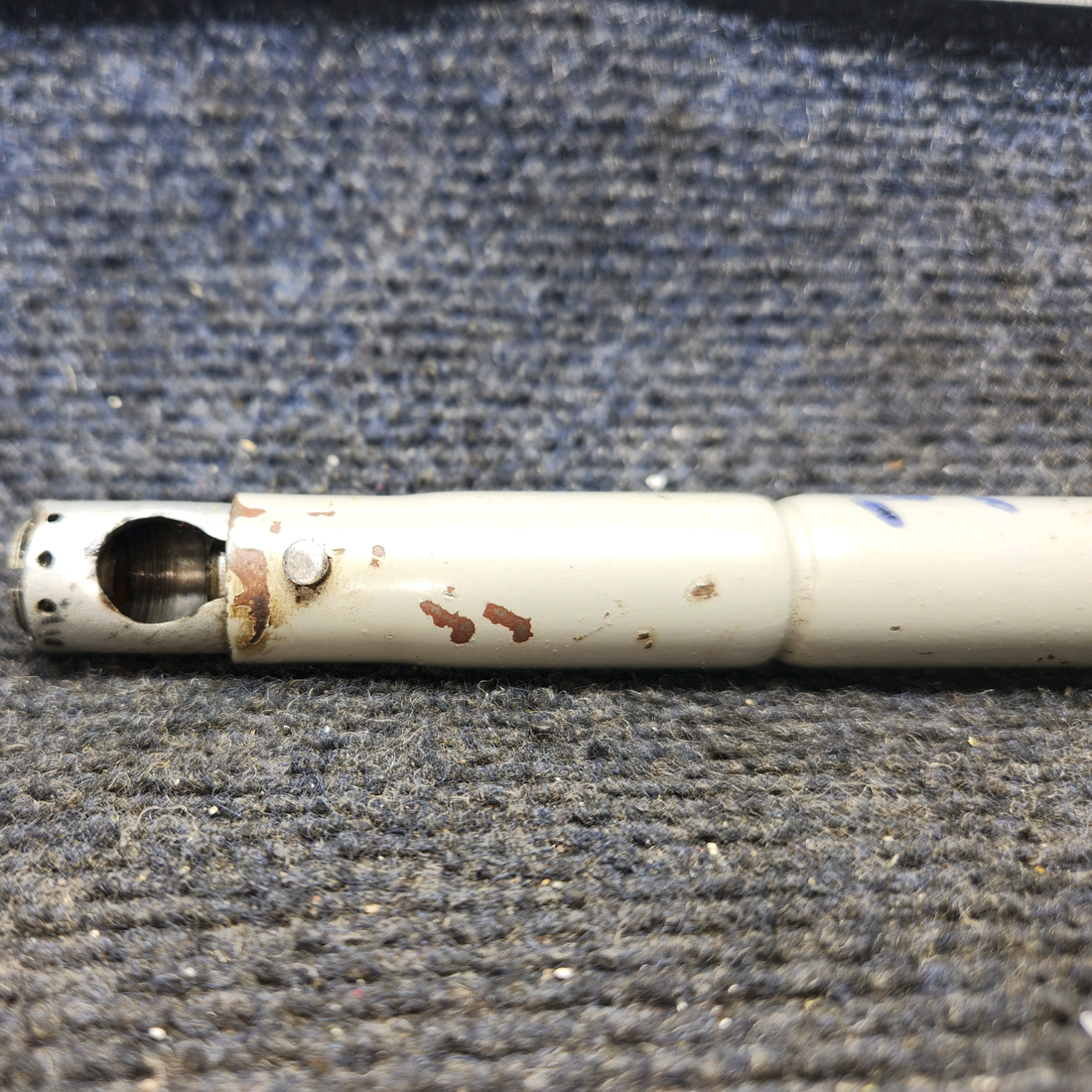 Used aircraft parts for sale, 0543022-2 Cessna 172F Steering Tube ASSY - RH