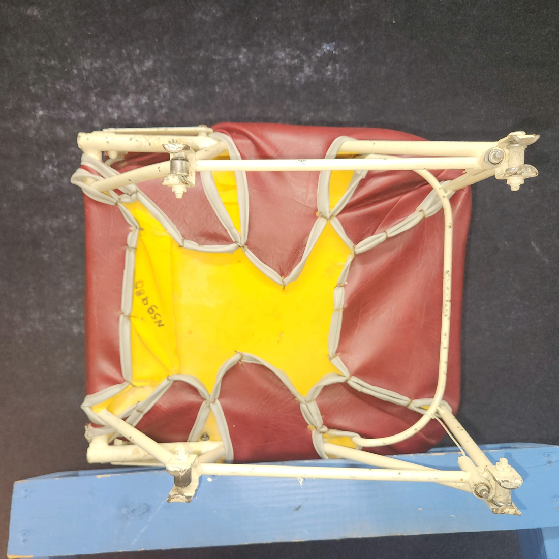 Used aircraft parts for sale, 65879-00 Piper PA28-140 Front Seat Assy LH / RH