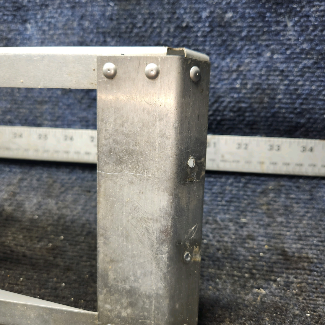 Used aircraft parts for sale, 0460112-1 cessna 150G Elevator Trim Wheel