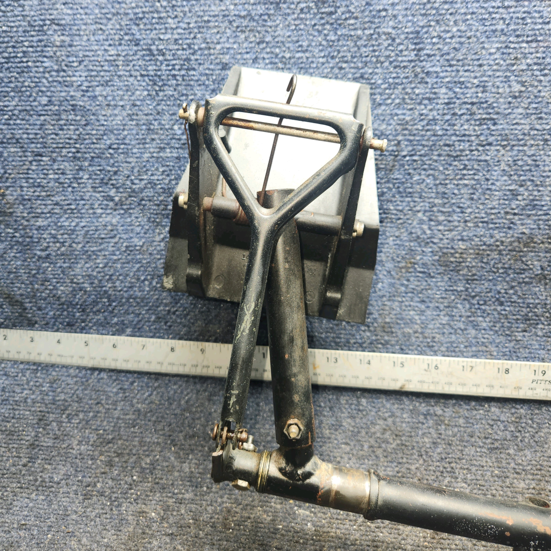 Used aircraft parts for sale, 1460320-1 cessna 150G Rudder Pedal and Bar Assembly – LH
