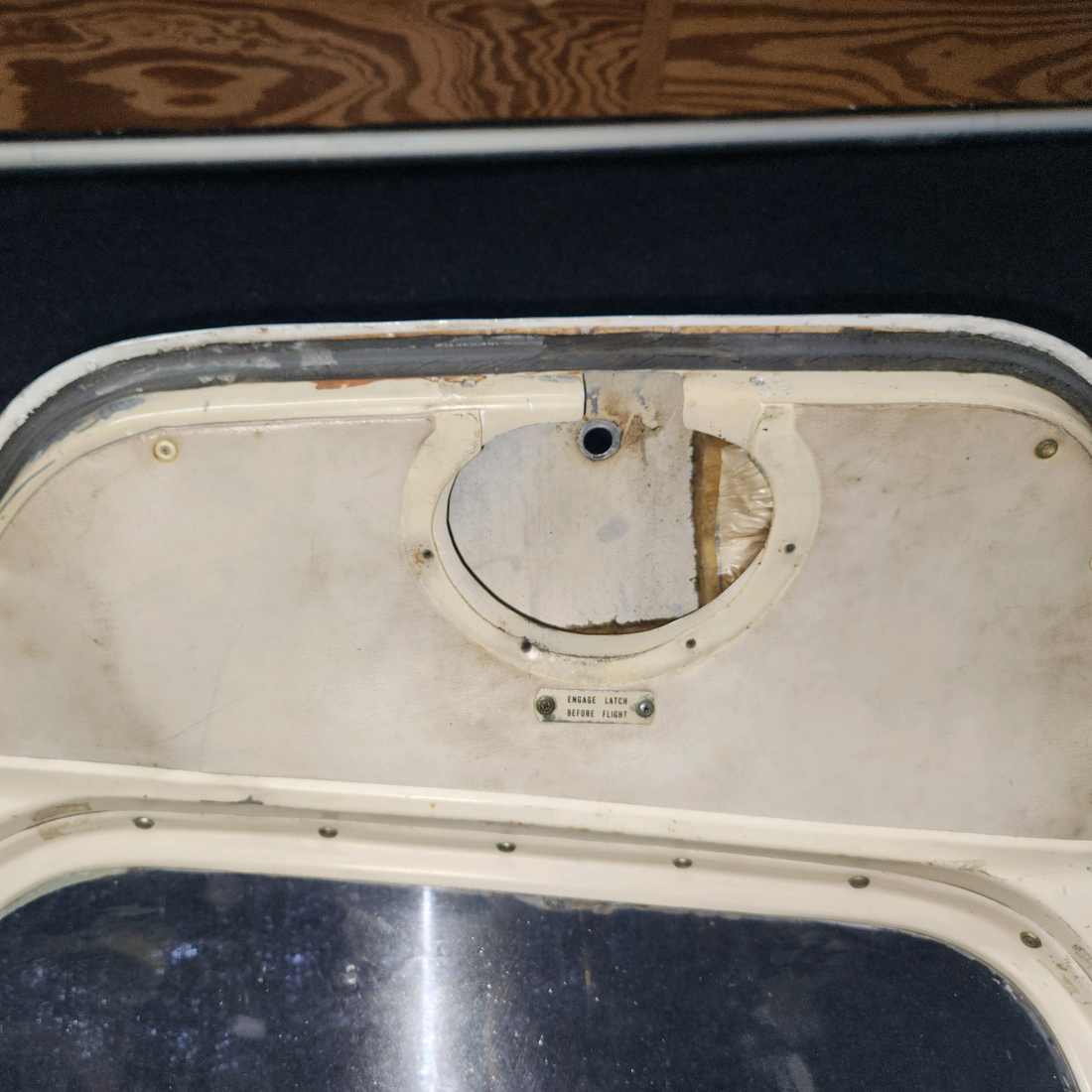 Used aircraft parts for sale, 79545-000 Piper PA28-140 Cabin Door Assy - No Hinges