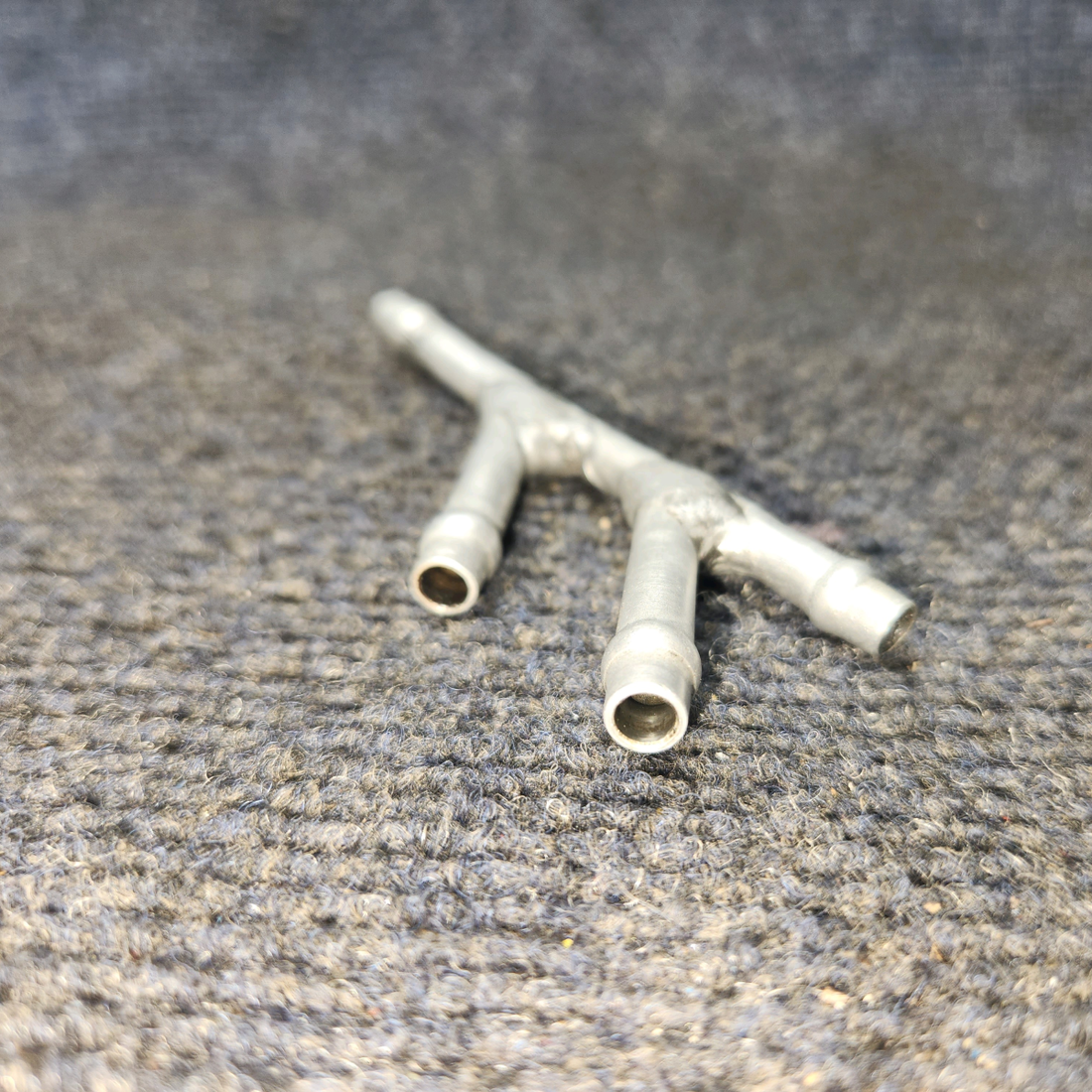 Used aircraft parts for sale, 96-910001-93 BEECHCRAFT 95-55B Fitting Assy Drain - Price per Each