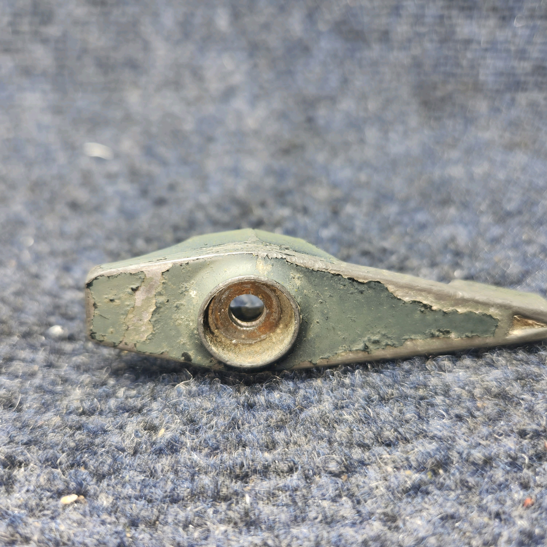 Used aircraft parts for sale, 0411803-3 Cessna C-150J Fuel Shut-Off Valve Handle