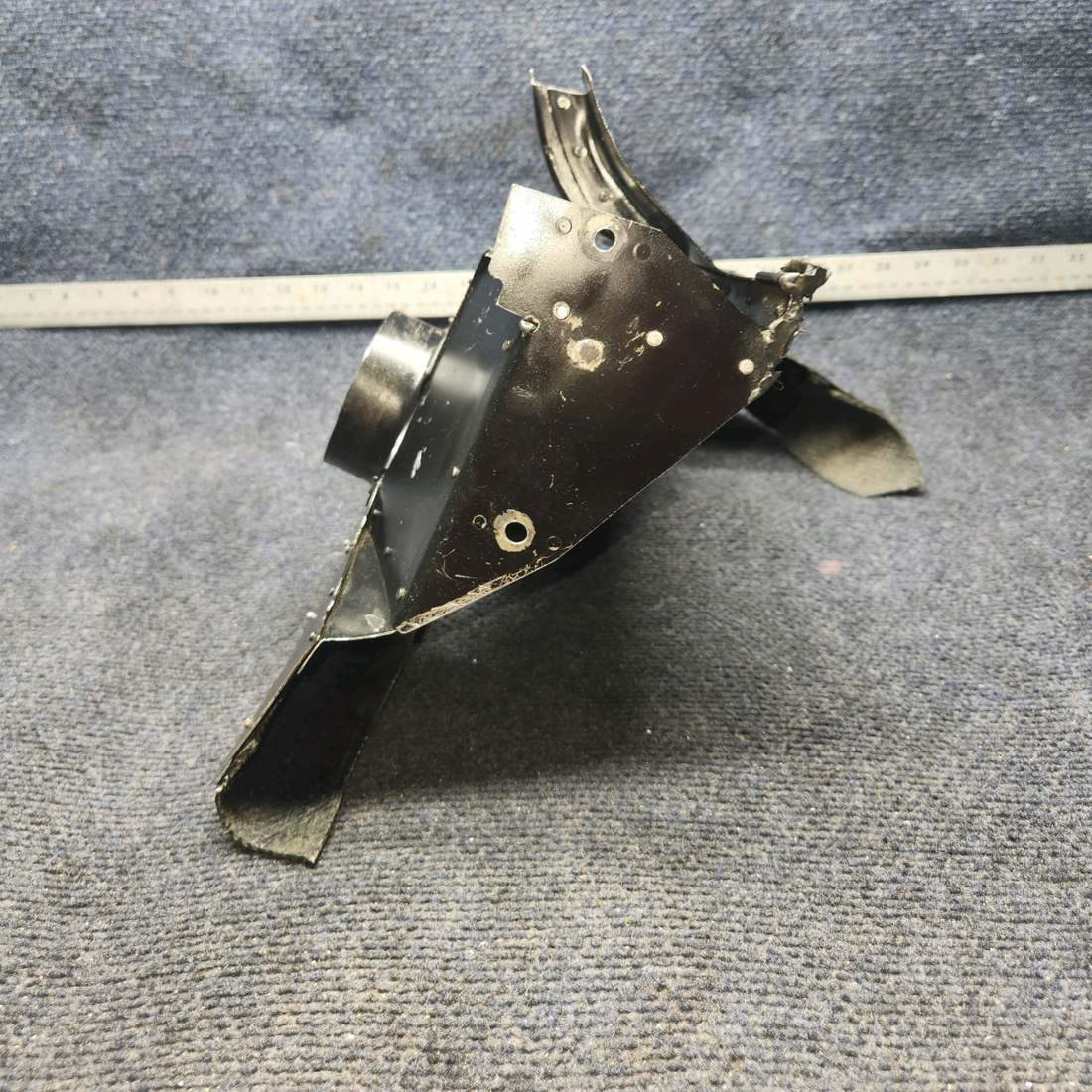Used aircraft parts for sale, 0555199-1 CESSNA 172K ENGINE BAFFLE, FORWARD VERTICAL