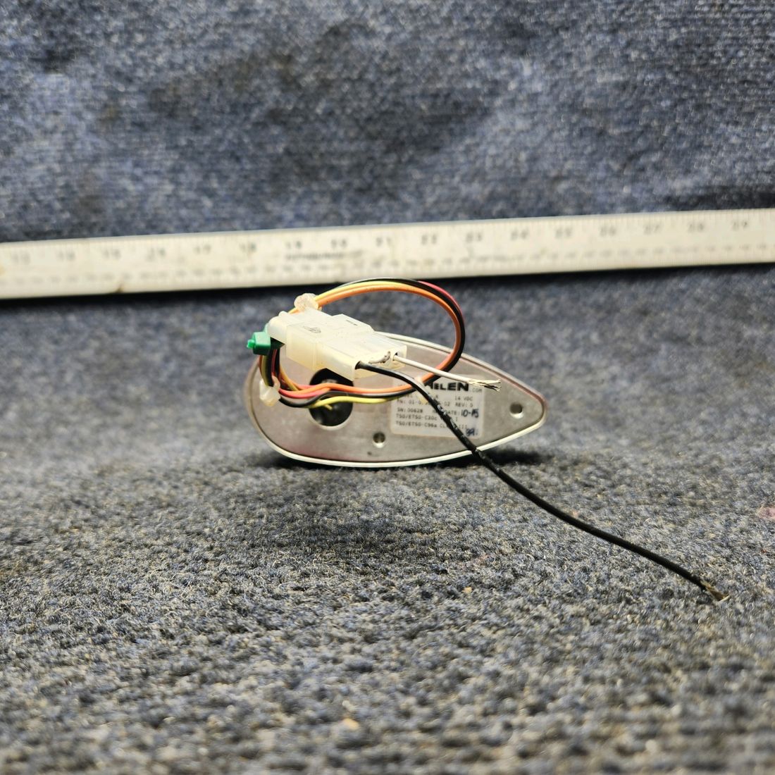 Used aircraft parts for sale, 01-0790725-02 WHELEN OR6501R PIPER PA-24-250 Rev. D Whelen OR6501R Wing Tip Position Light LH  (V: 14) "RED"