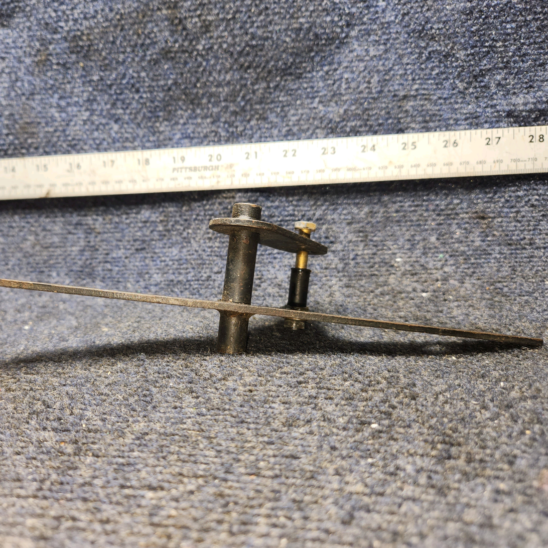 Used aircraft parts for sale, 62771-001 Piper PA28-140 Aileron Bellcrank Assembly RH