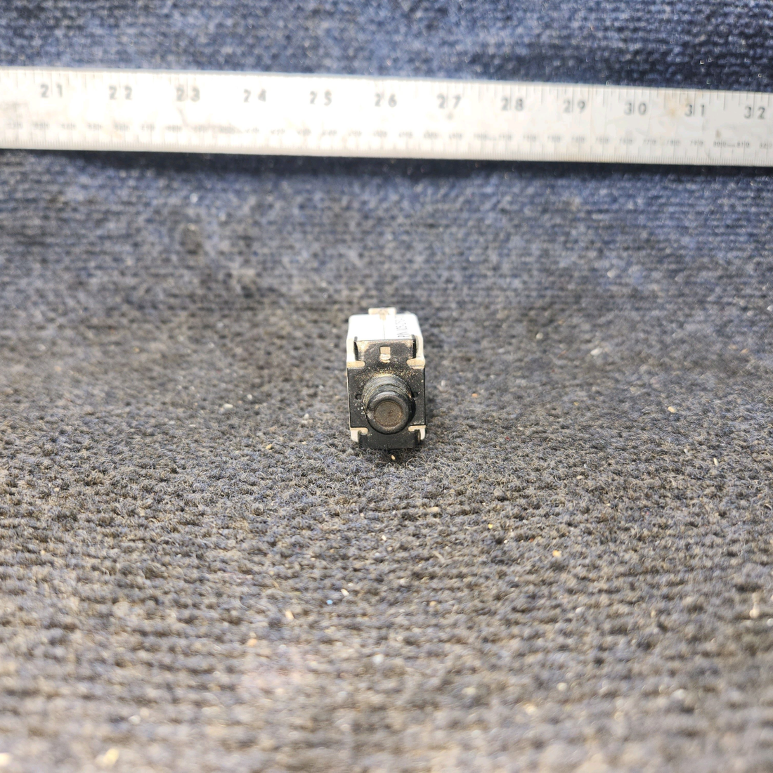 Used aircraft parts for sale, 105-250-101 Wood cessna 150G Push-Pull Circuit Braker - 50 Amps