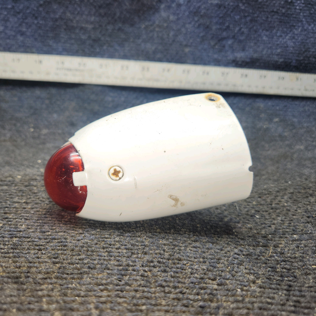 Used aircraft parts for sale, C622001-0201 cessna 150G Wing Position Light Assembly with Red Lens – LH