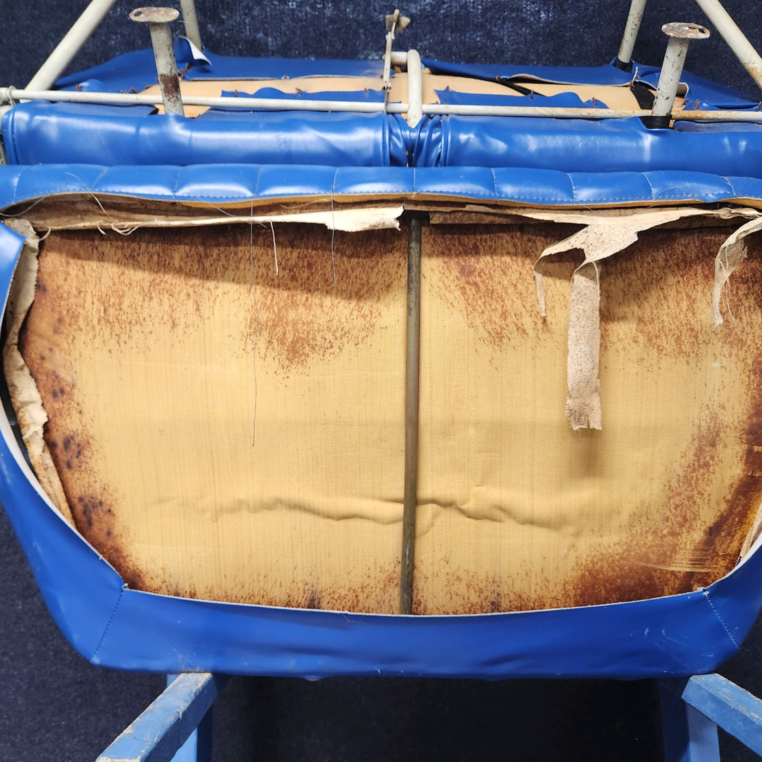 Used aircraft parts for sale, 0514124-9 cessna 172N Rear Solid Back Seat Assembly