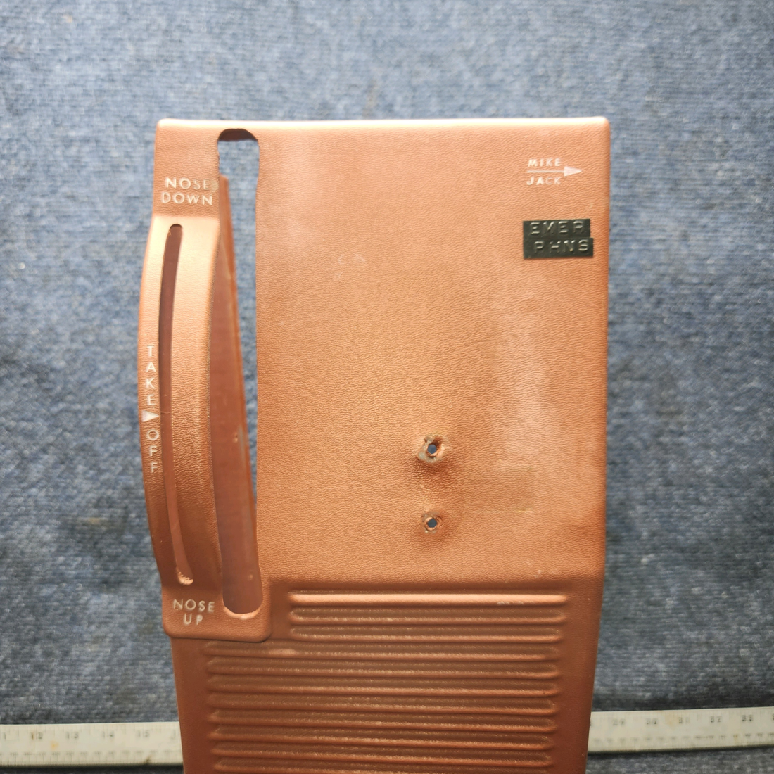 Used aircraft parts for sale, 0500233-1 Cessna 172F Center Console Cover Assembly