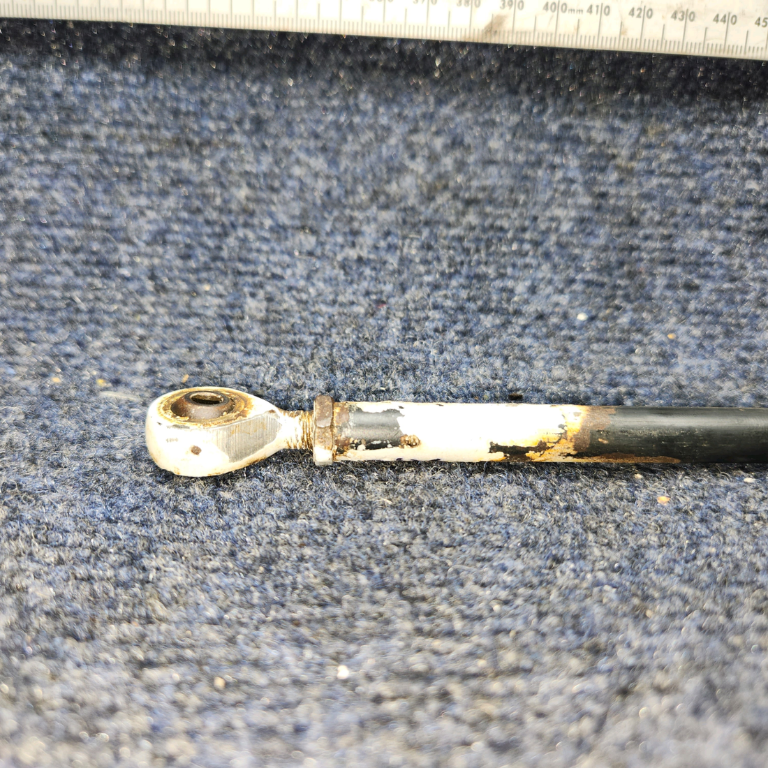 Used aircraft parts for sale, 62766-000 Piper PA28-140 Aileron Rod Assembly