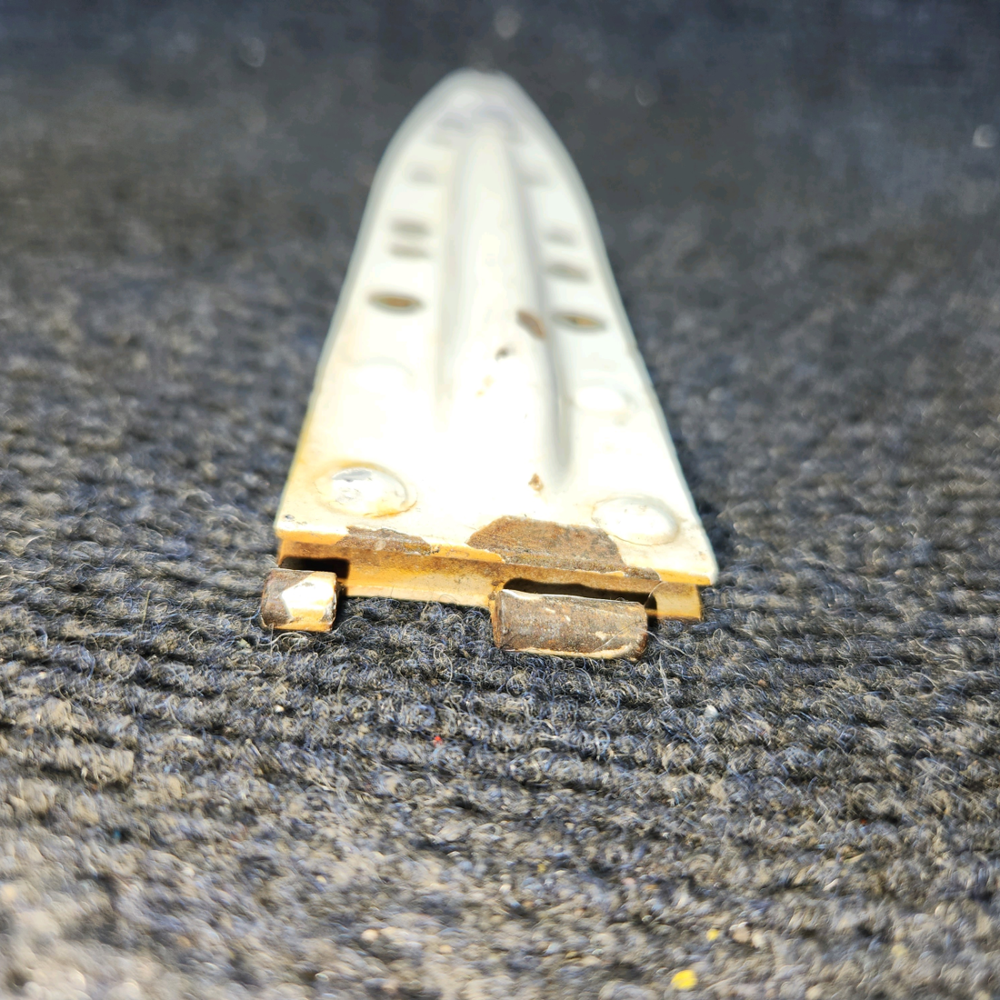 Used aircraft parts for sale, 0511238-2 Cessna Cabin Door  AFT Hinge Assembly - RH
