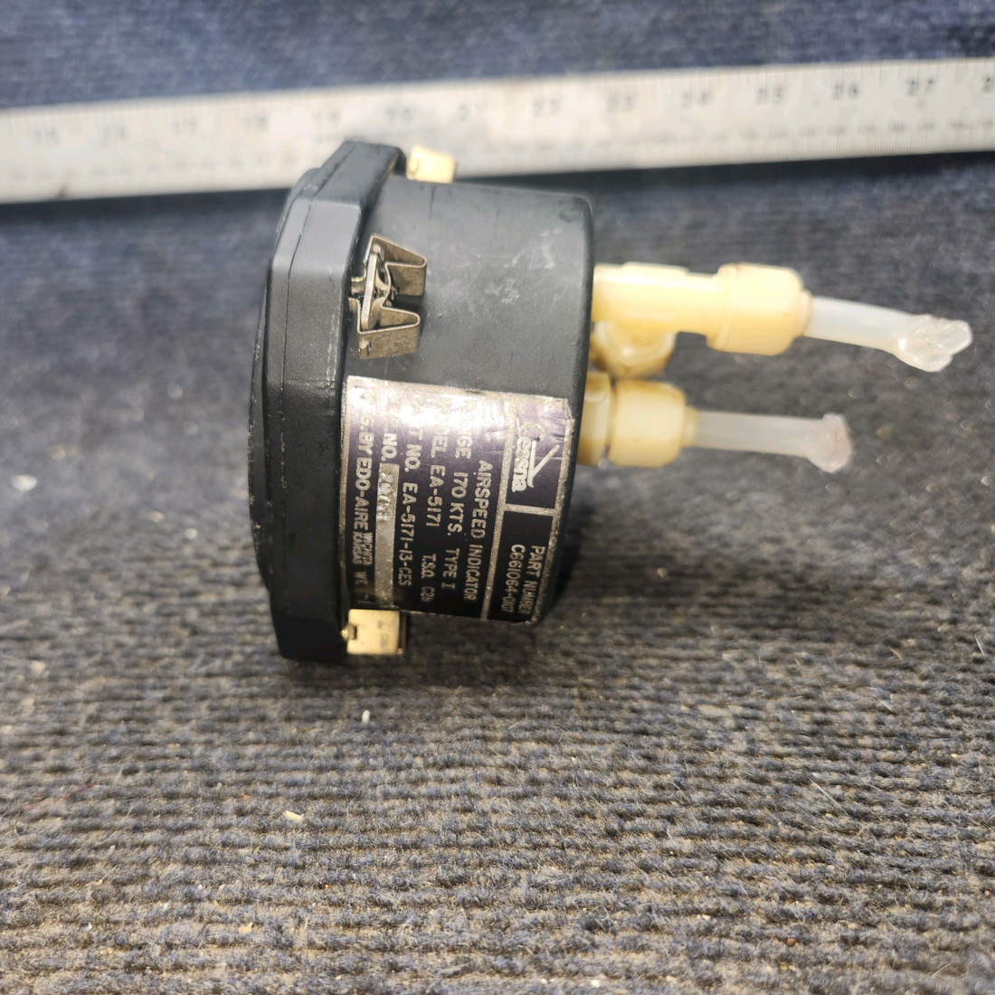Used aircraft parts for sale, C661064-0107 Sigma-Tek cessna 172N Airspeed Indicator