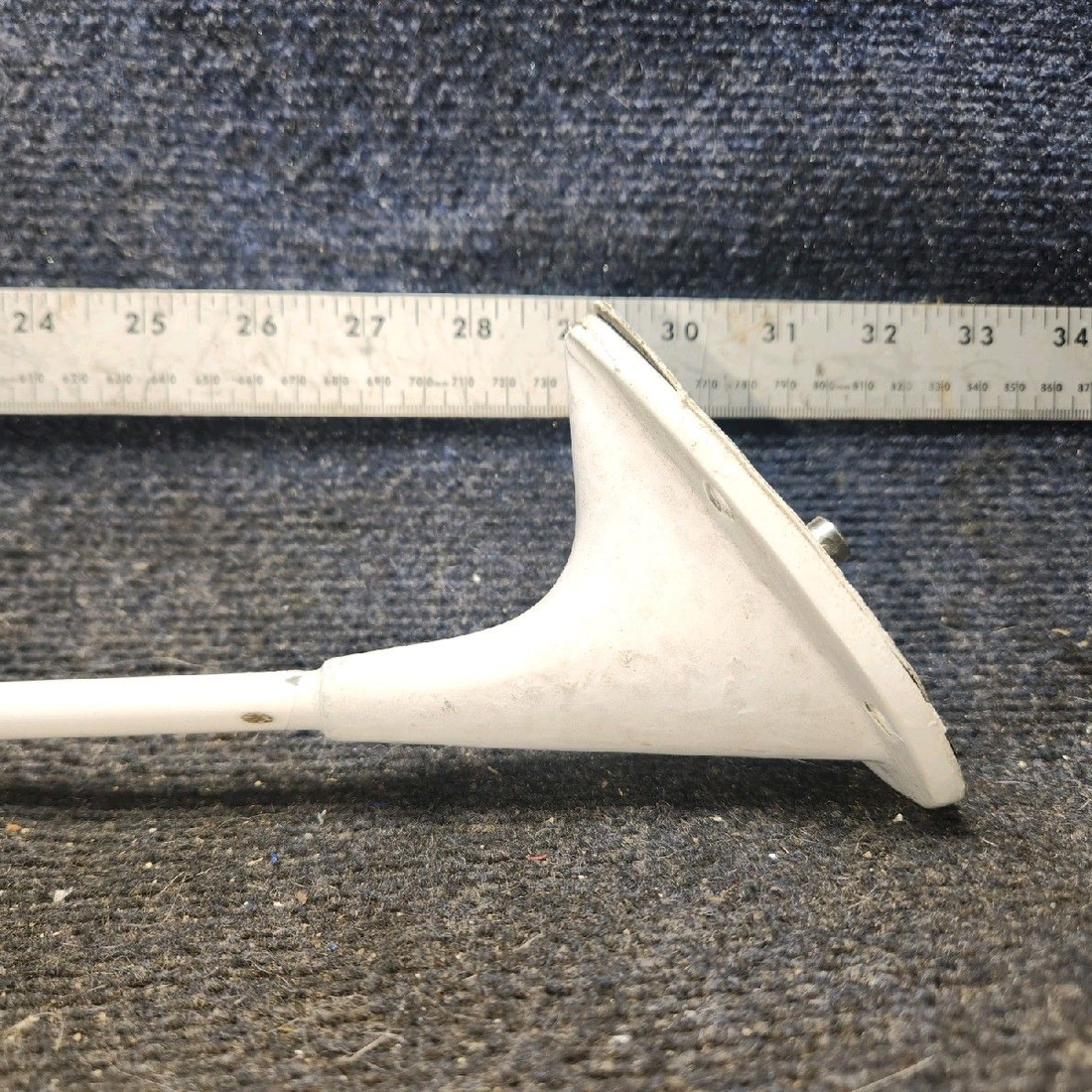 Used aircraft parts for sale, AV-10 RA Miller piper PA-28-181 VHF Communication Antenna