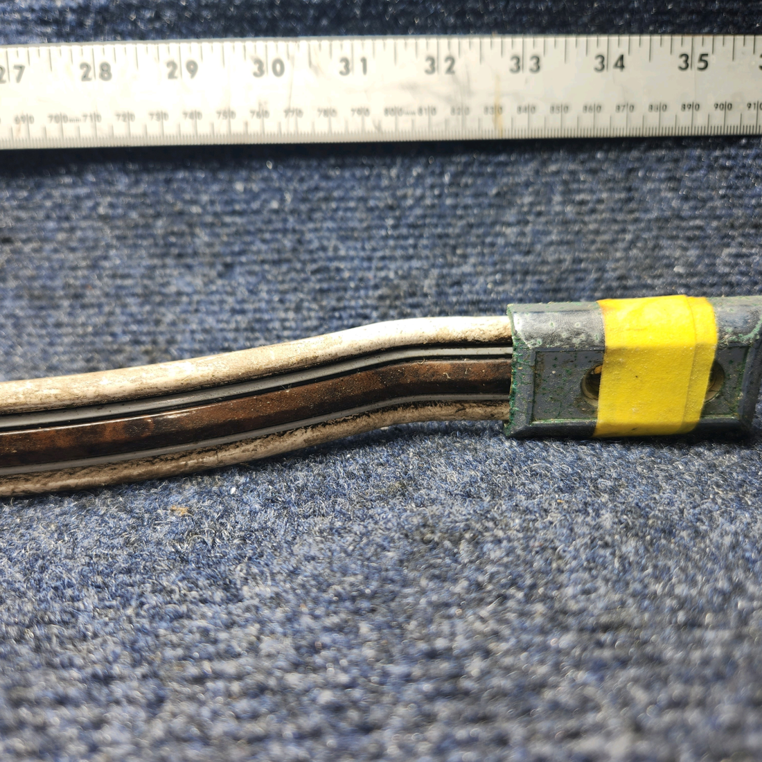 Used aircraft parts for sale, S2448-2 Cessna 172RG DOOR PULL ASSY