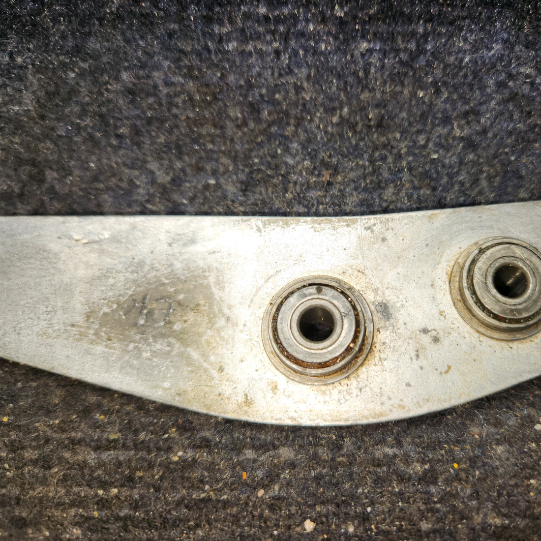 Used aircraft parts for sale, 0513200-1 Cessna 172E Elevator Bellcrank Fwd