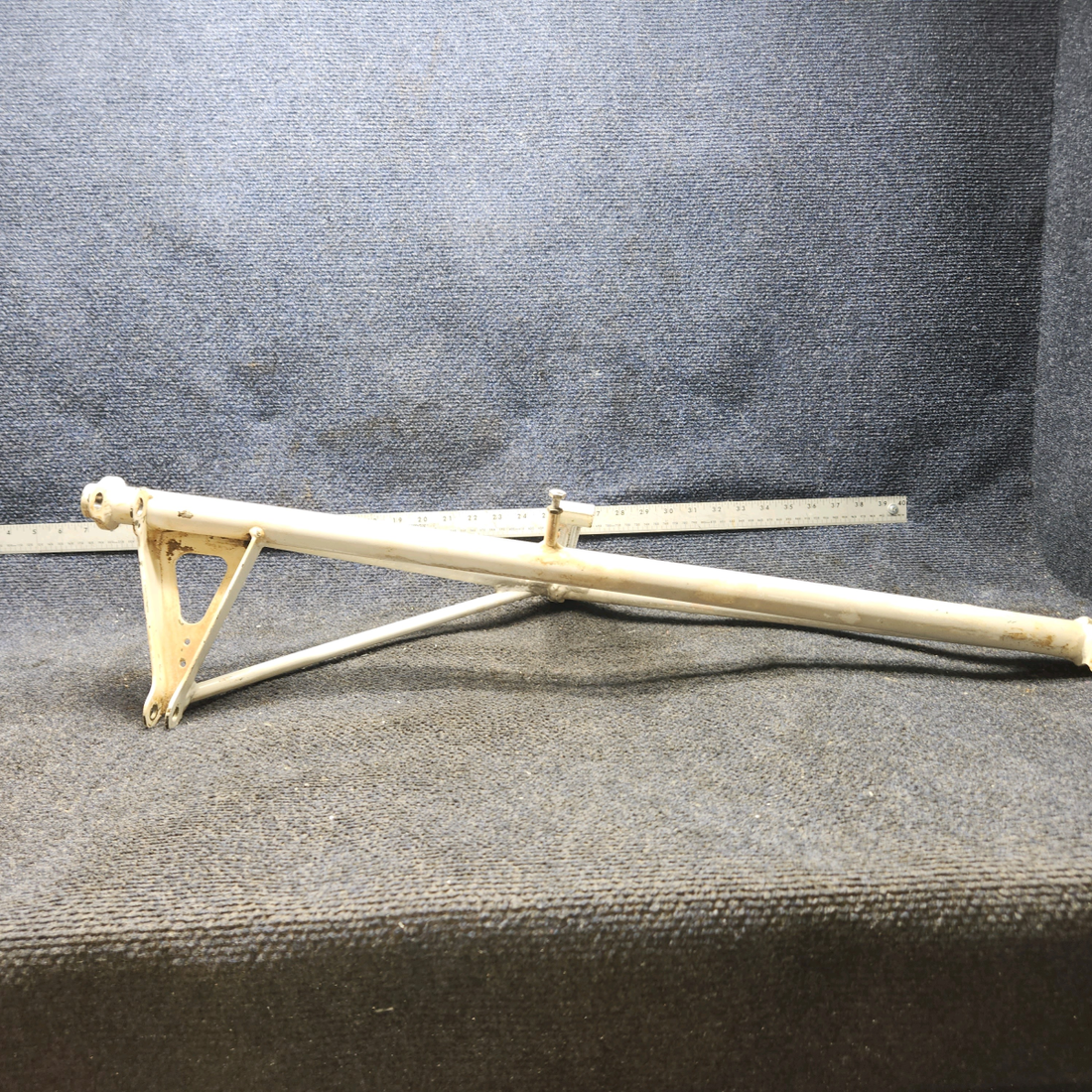 Used aircraft parts for sale, 35-815155-610 BEECHCRAFT 95-55B Main Gear Retract Brace Assy - LH