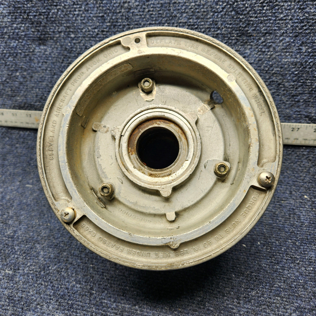 Used aircraft parts for sale, 161-04700 Cleveland  [part_model] Beechcraft C23 SUNDOWNER CLEVELAND  MAIN GEAR WHEEL (6.00-6)