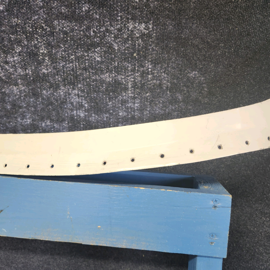 Used aircraft parts for sale, 310315-001 Mooney M20J RETAINER WINDSHIELD EXTERIOR