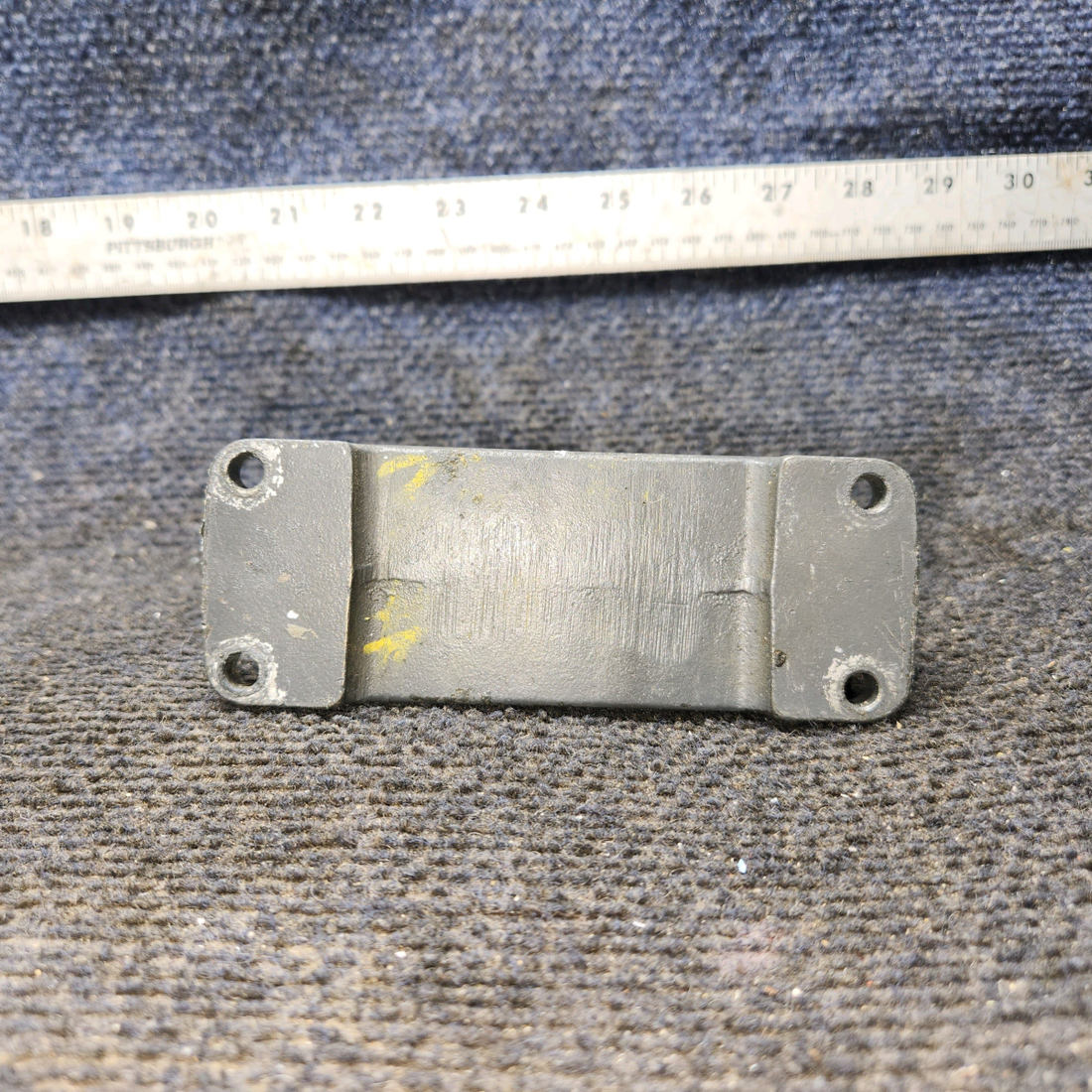 Used aircraft parts for sale, 95-610011-1 Beechcraft 35-33 Hinge Elevator Center