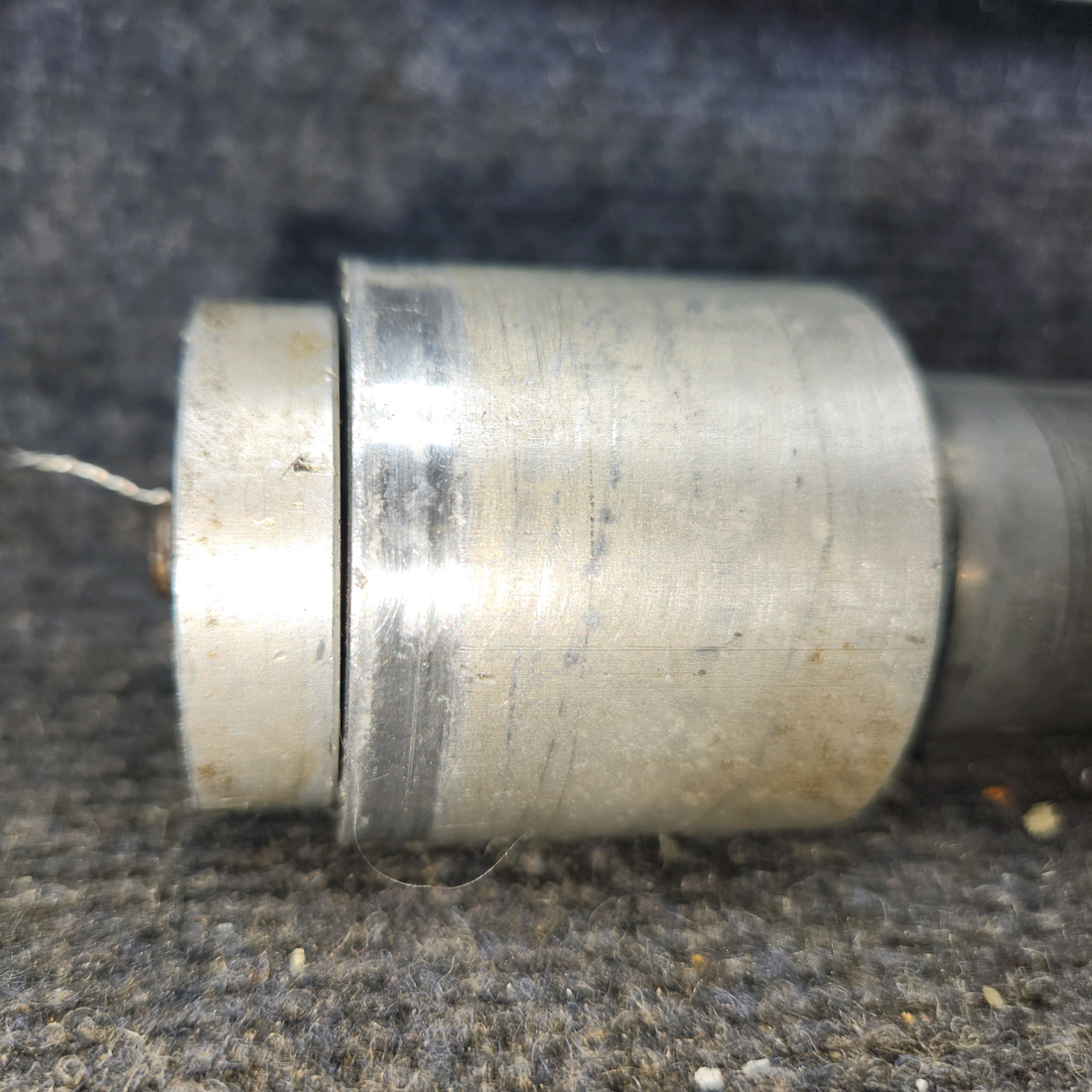 Used aircraft parts for sale, 1442001-1, 1442002-1 Cessna 172F Nose Gear Wheel Axle Assy