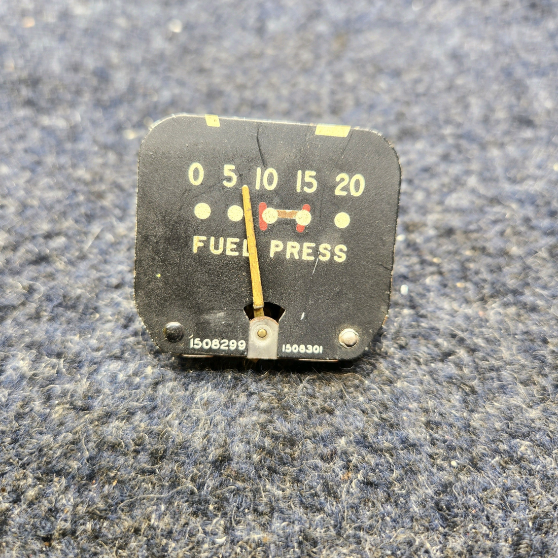 Used aircraft parts for sale, 1508299 BEECHCRAFT F35 AC FUEL PRESS GAUGE INDICATOR 12 VOLTS