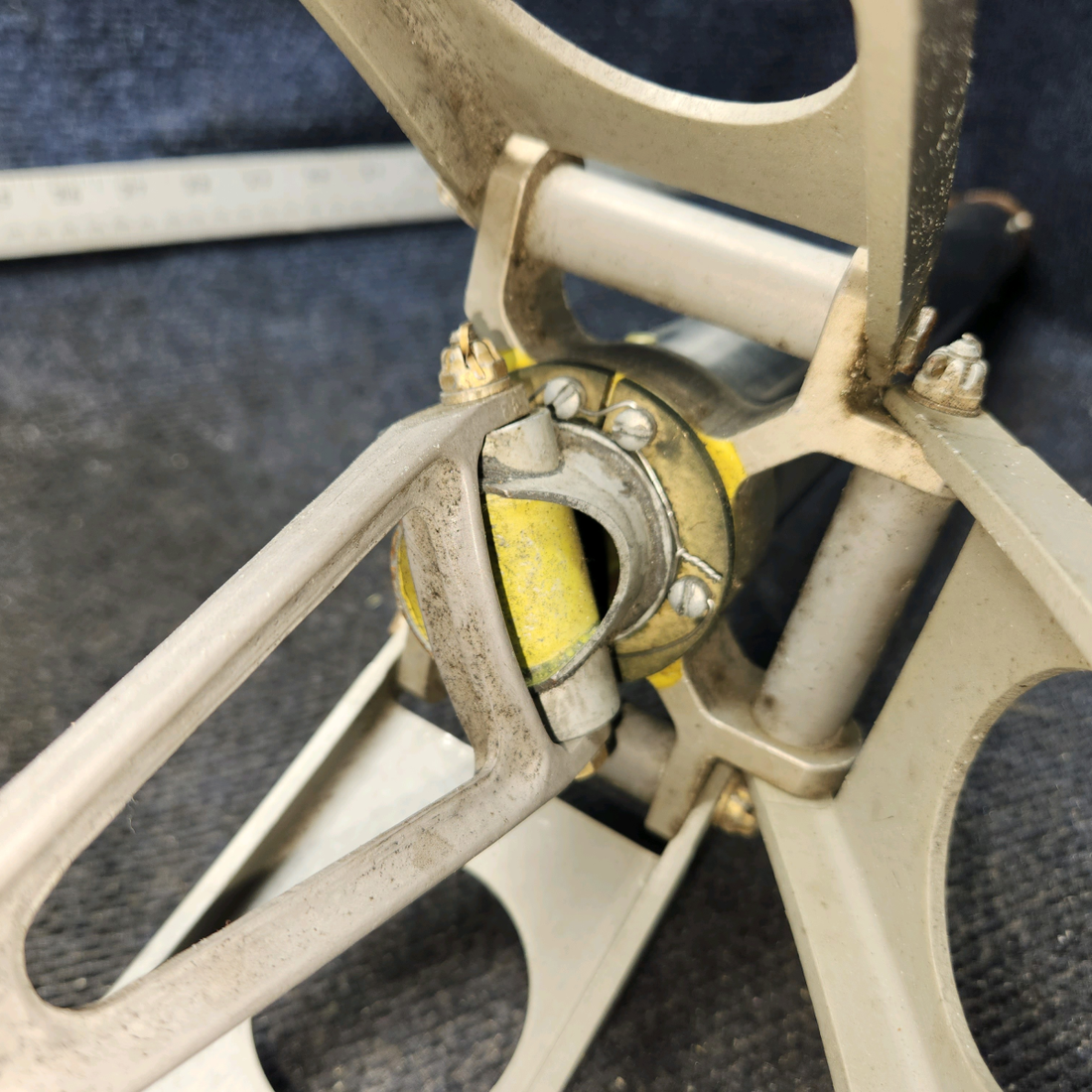 Used aircraft parts for sale, 96-524017-601 BEECHCRAFT 95-55B Control Column Assy