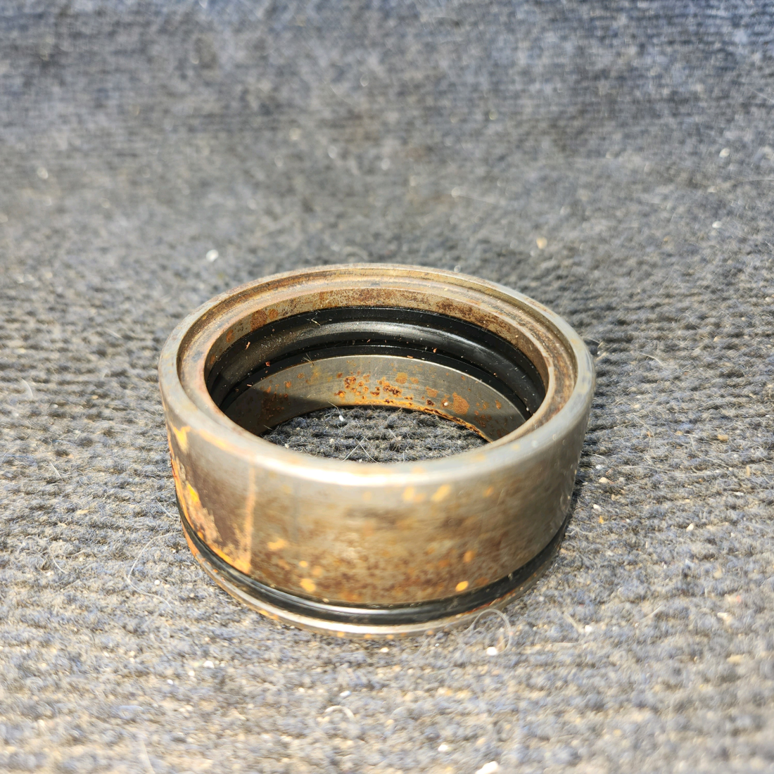 Used aircraft parts for sale, 1243626-1 cessna 172N Ring Pack Support
