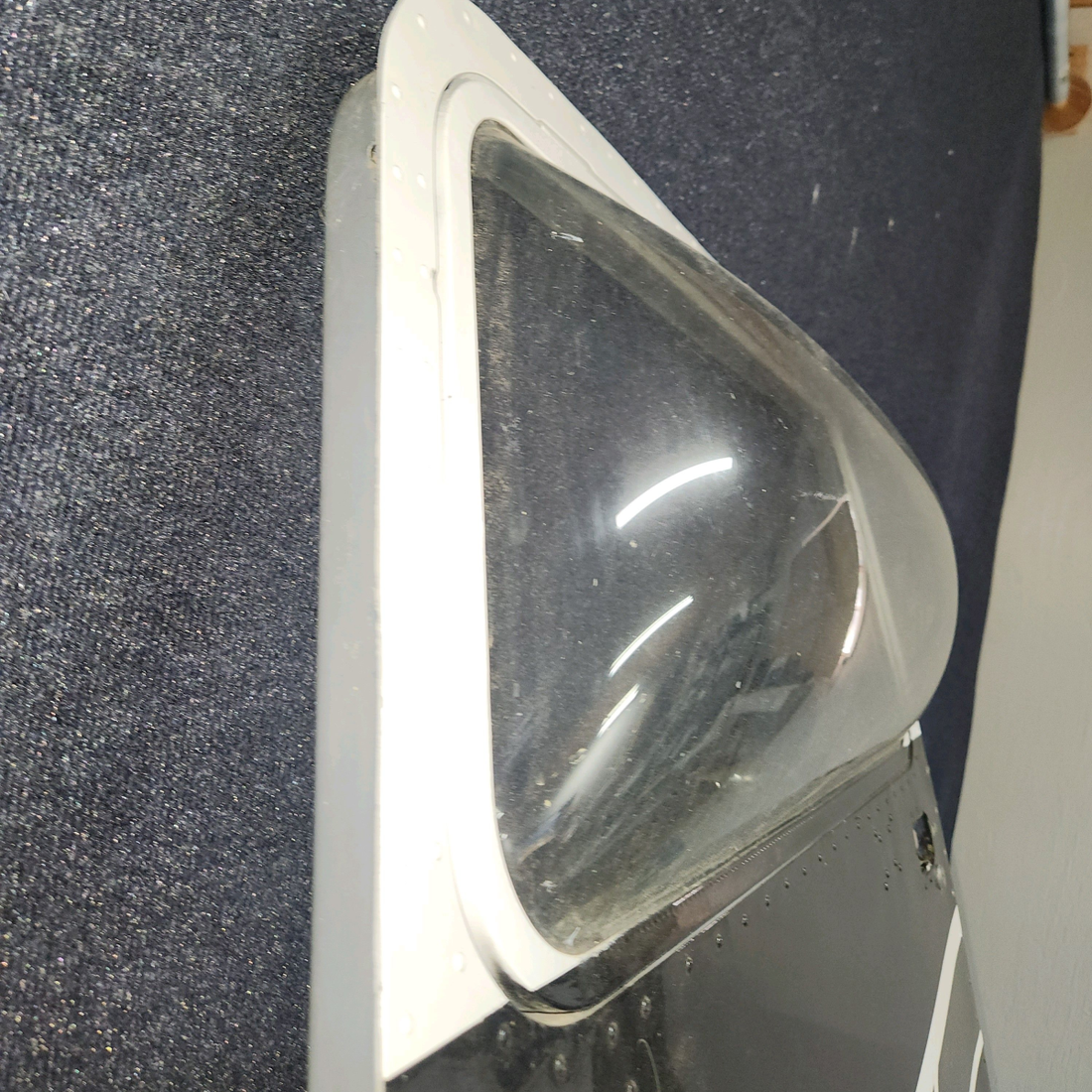 Used aircraft parts for sale, 0511460-1 Cessna 172E Cabin Door Assembly with Bubble Window - LH