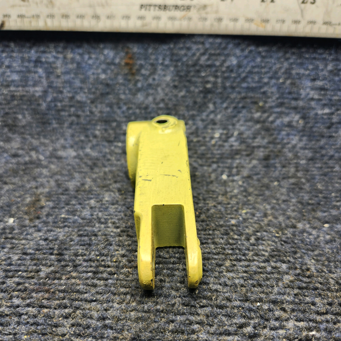 Used aircraft parts for sale, 35-825054-5 Beechcraft F33A NOSE GEAR STEERING TORQUE ARM ASSY