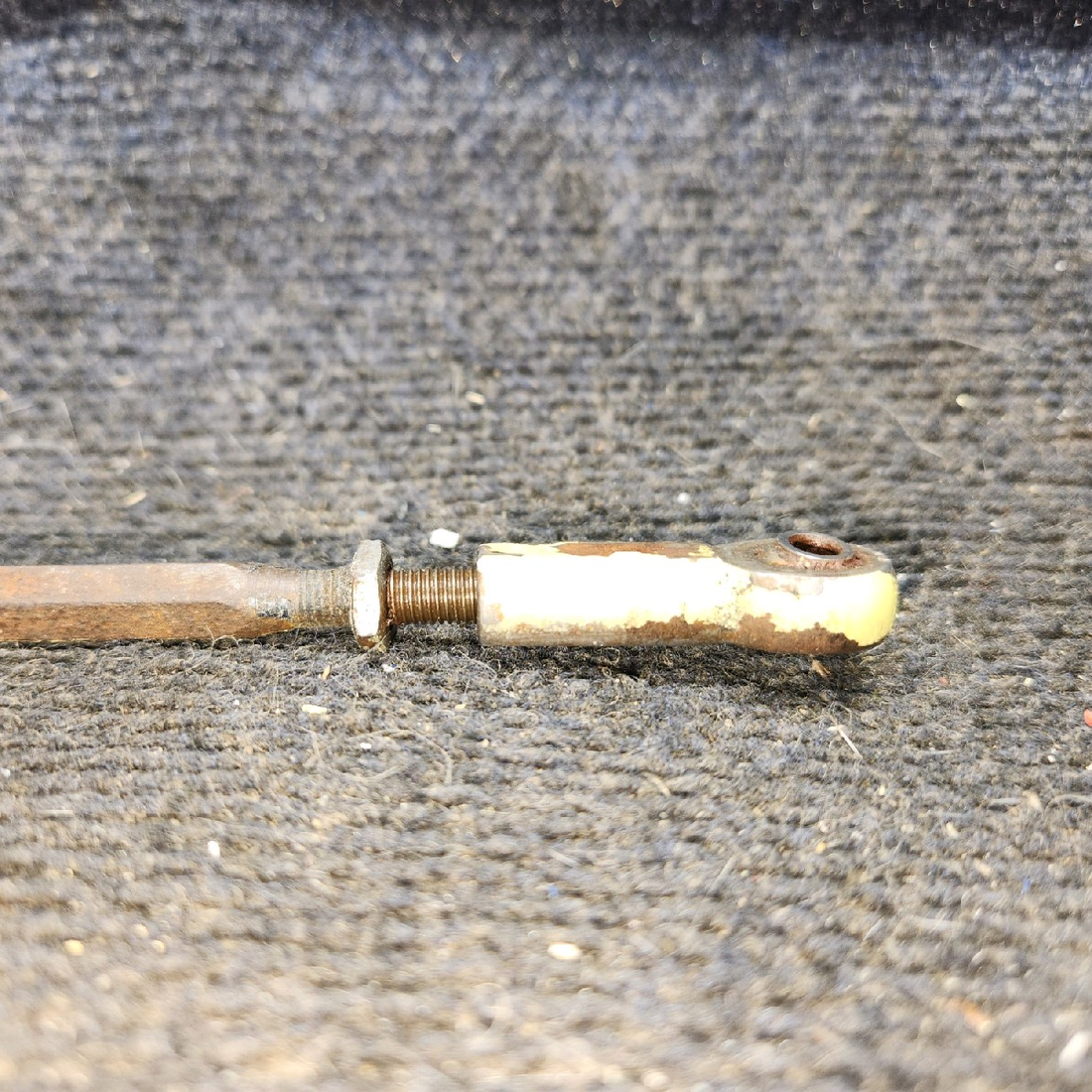 Used aircraft parts for sale, 62764-000 piper PA-28-181 Flap Tube Rod Assembly
