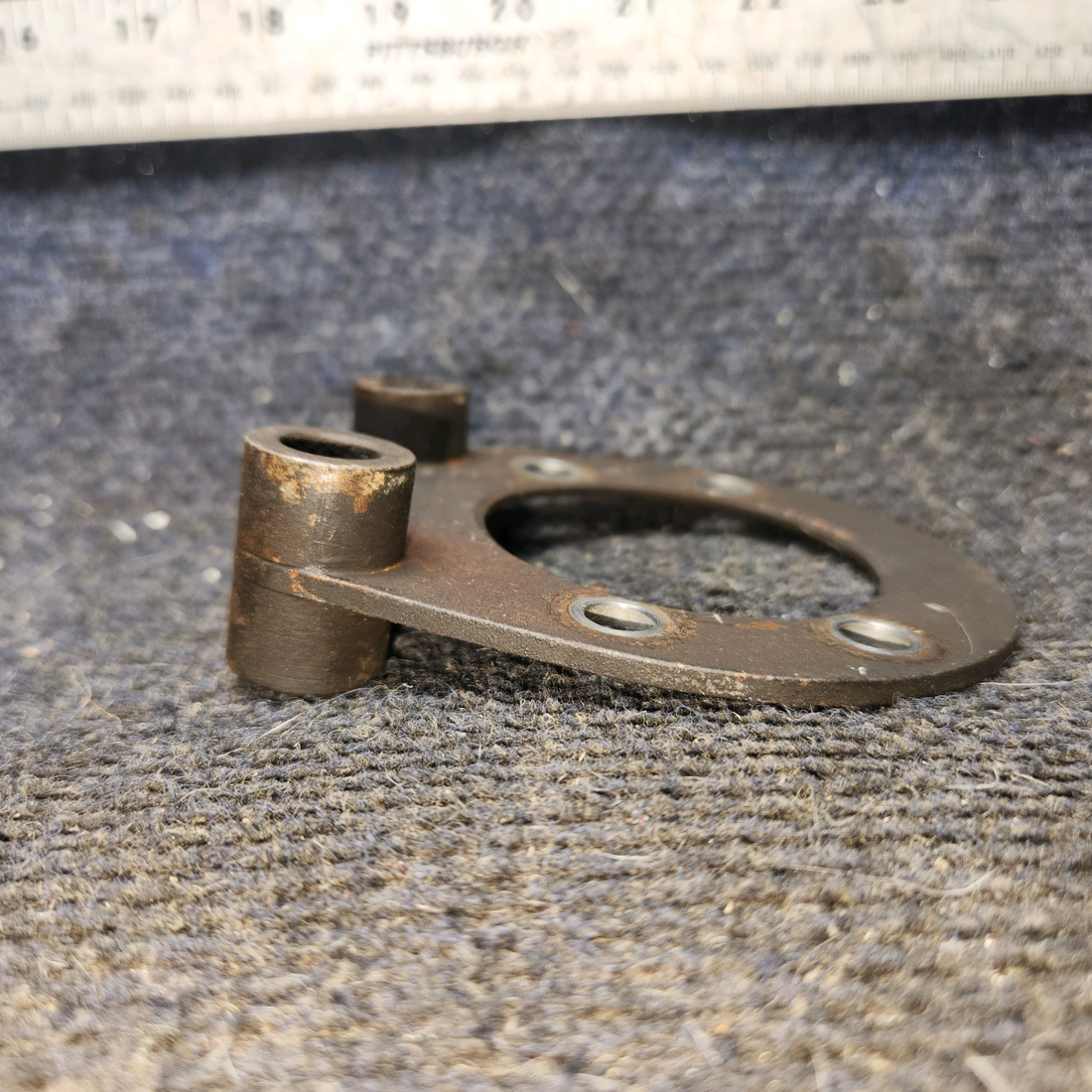 Used aircraft parts for sale, 075-06700 cessna 172N Torque Plate